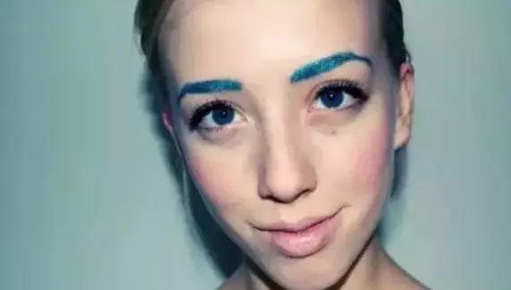 普通纹绣为什么会变色，而半永久是掉色?